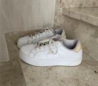 Fila, sneaker, weiß, Gr. 37.5, guter Zustand Hessen - Wiesbaden Vorschau