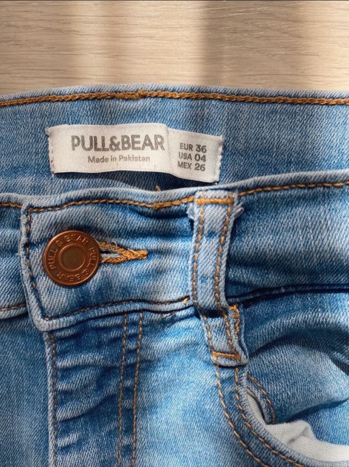 Pull & Bear Skinny Jeans Mid Waist in Potsdam