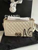 Neu! Chanel Boy Bag Old Medium weiß Caviar Light Gold Hardware Kiel - Elmschenhagen-Kroog Vorschau