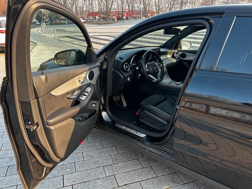 Mercedes-Benz GLC 250 COUPÉ 211PS AMG LINE 4M in Stuttgart