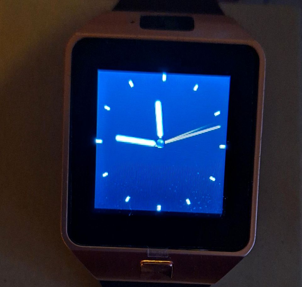 Smartwatch mit SIM und TF Kartenslot in Zella-Mehlis