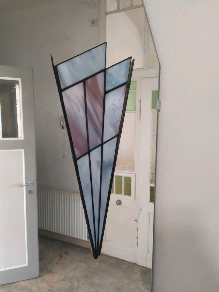 Spiegel, sehr groß mit Tiffany Lampe zu verschenken. in Göttingen