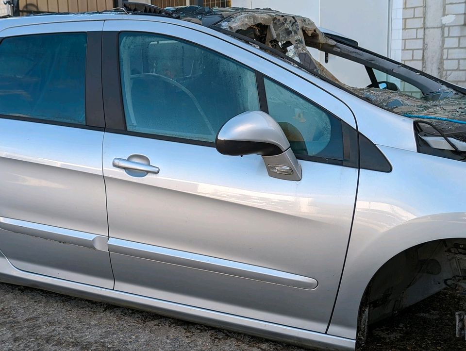 Peugeot 308 SW I - Tür Rechts vorne hinten Silber in Lippstadt