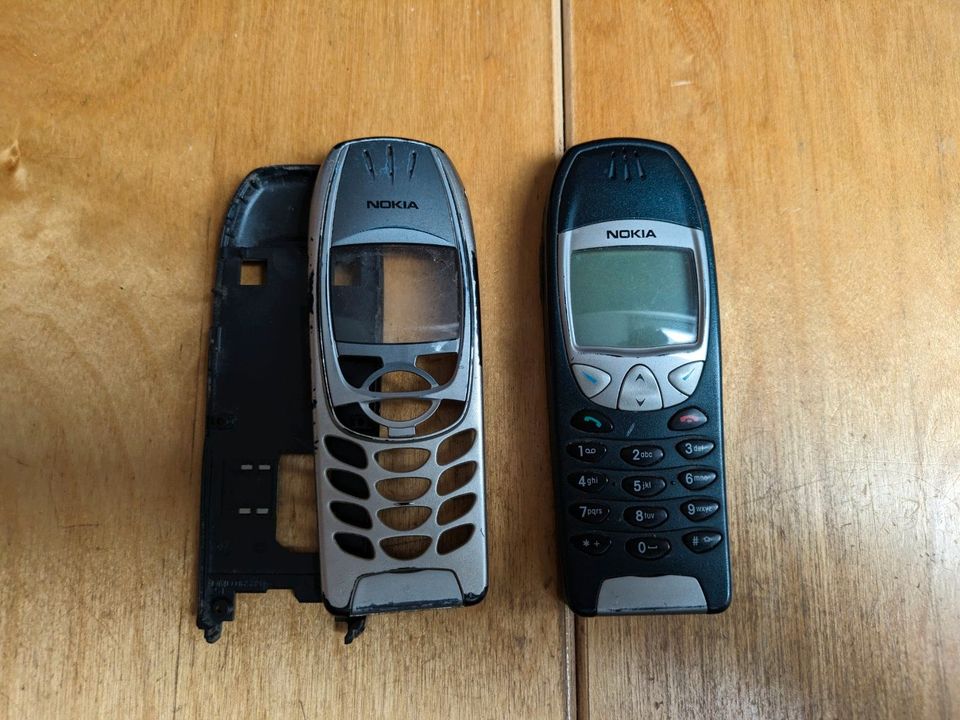Nokia, Motorola, Samsung Mobiltelefone und Zubehör in Krefeld