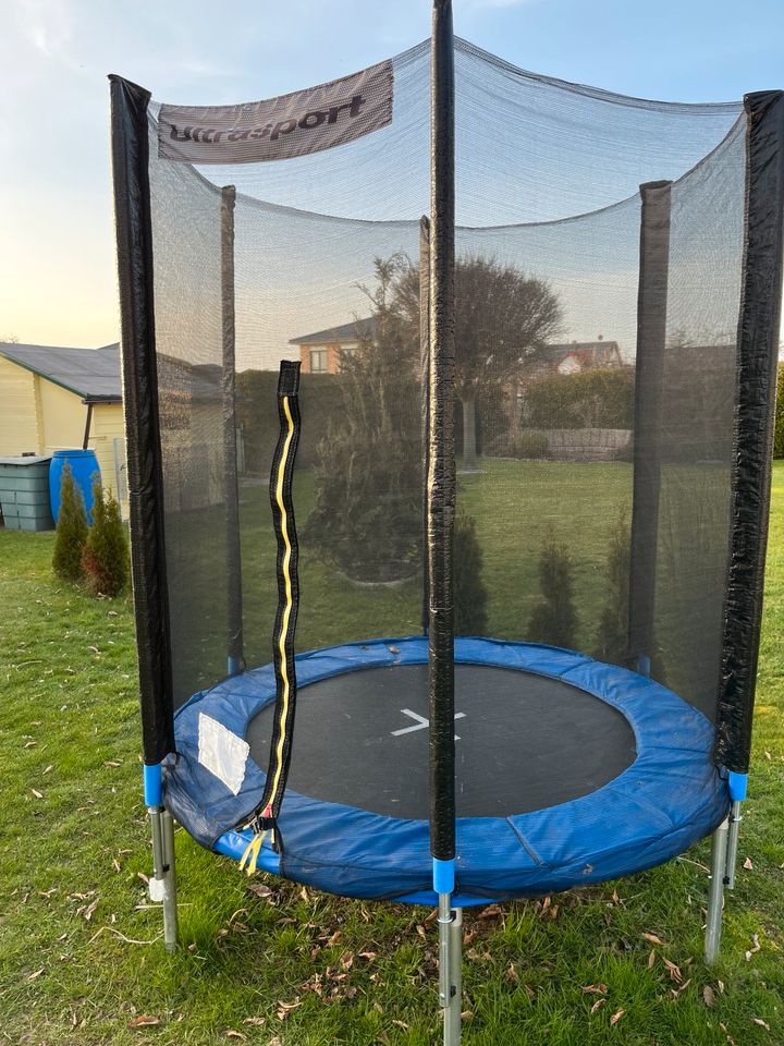 Ultrasport Trampolin in Wildeck