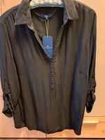 Neue schwarze Tom Tailor Bluse mit Glitzersteinen Gr. 44 Niedersachsen - Hagenburg Vorschau