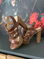 Sommersandaletten **Beige, Cognac, Goldene Hardware** Bayern - Bayreuth Vorschau