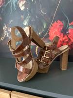 PLATEAU sandaletten **Beige, Cognac, Gold** Sandalen high Heels Bayern - Bayreuth Vorschau
