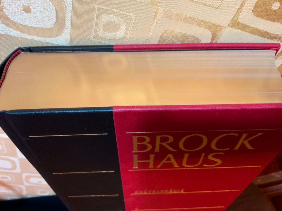 Brockhaus in 30 Bänden, 21. Auflage (2006) in Leipzig