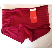 NEUER weinroter  Panty von Triumph Größe 40 Kr. München - Neubiberg Vorschau