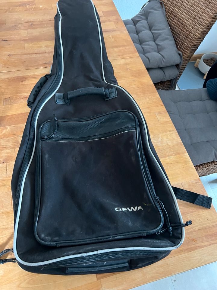 Gitarrentasche in Schluchsee