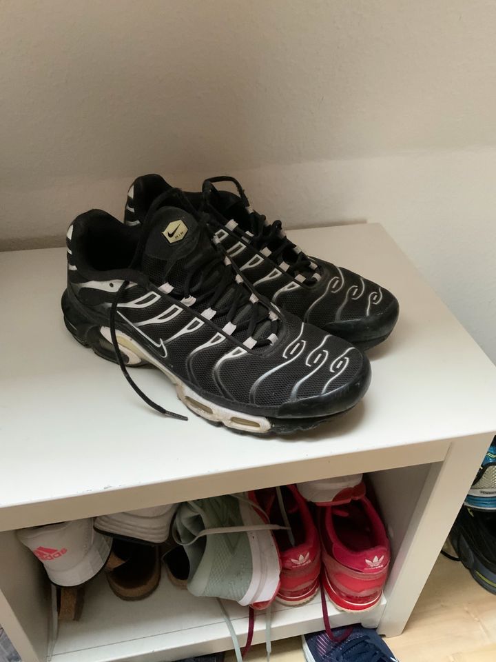 Nike TN 1 - Airmax Plus -Gr. 46 / US12 Schwarz Weiss in Ketsch