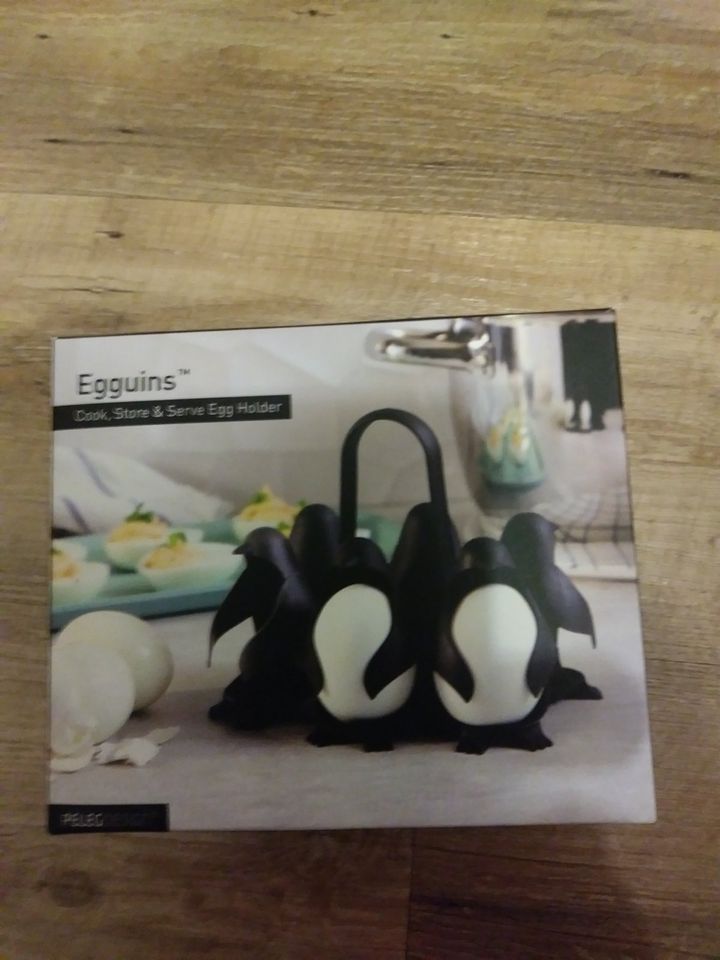 Pinguin Eierkocher/ Halter in Boxberg