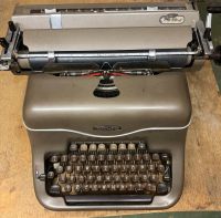 Triumph Matura Schreibmaschine 1960 Wandsbek - Hamburg Marienthal Vorschau