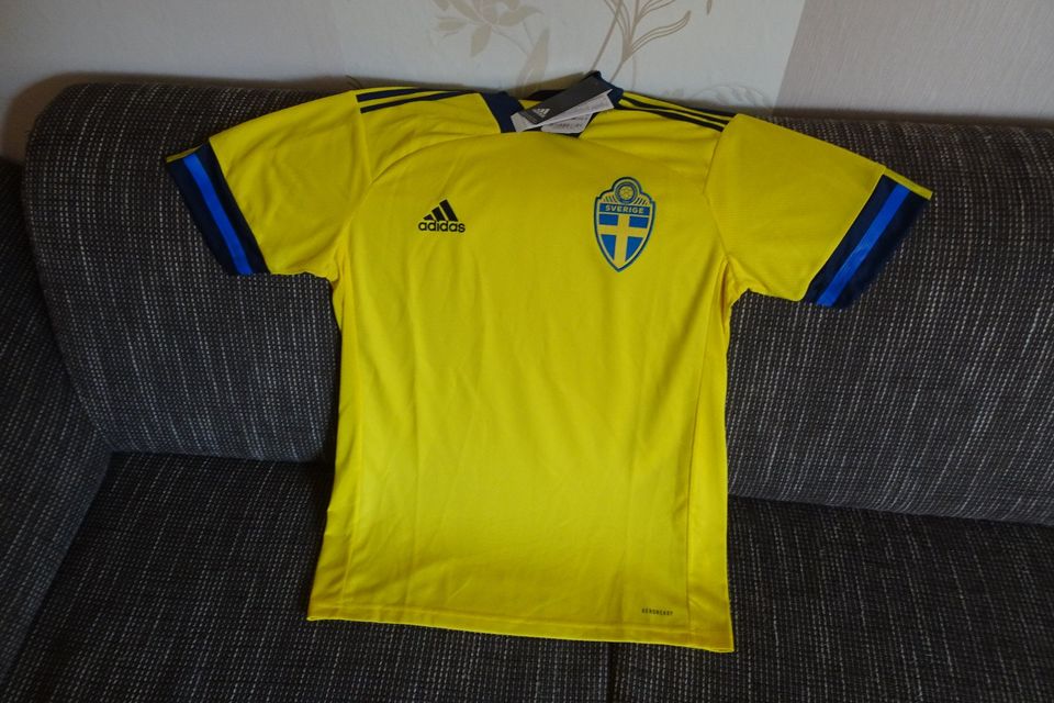 EM 2024 Adidas SCHWEDEN Nationalmannschaft Trikot M MEN NEU!! TOP in Espelkamp