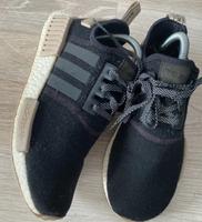 Adidas nmd R1 schwarz weiß sneaker 39 1/3 Berlin - Reinickendorf Vorschau