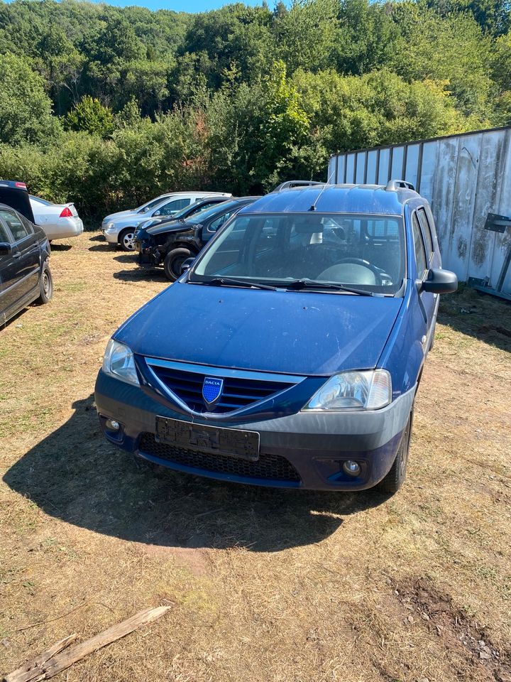 Dacia Logan 1.5DCI Bj08 Schlachtfahrzeug Teileverkauf in Idar-Oberstein