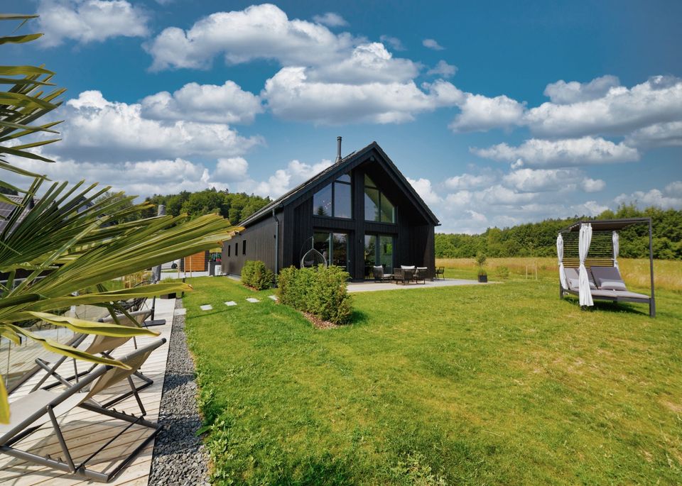 Luxus Ferienchalets mit Wellness und Naturpool in Freyung