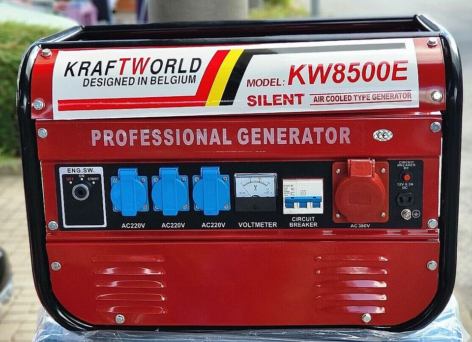 Generator Benzin 4 Takt von Kraft World mit Elektostarter in Würselen