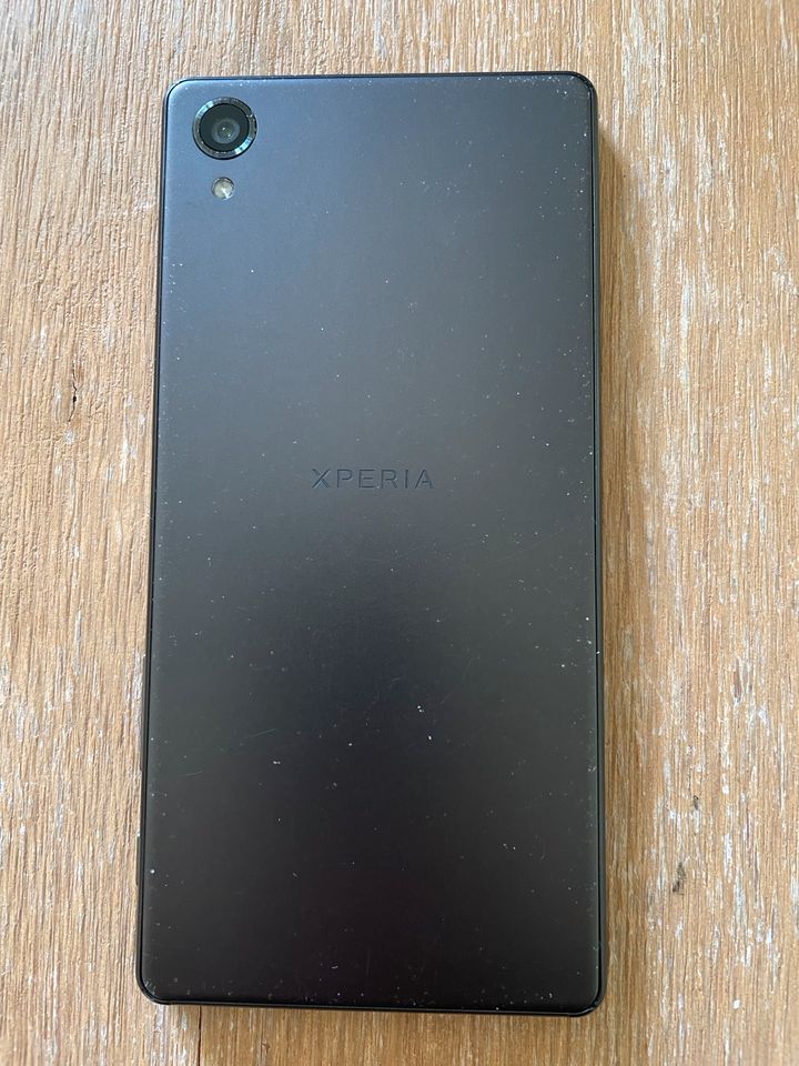 SONY XPERIA in Hamburg