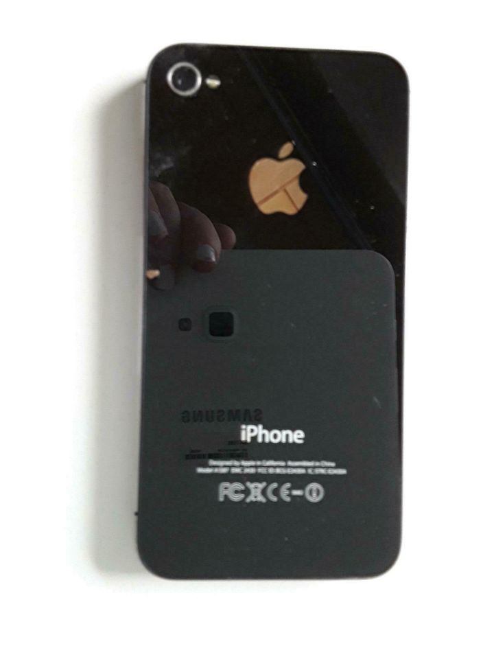 Apple IPhone 4S schwarz, 8 GB mit OVP ohne Simlock in Wasserlosen