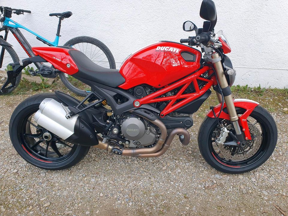 Ducati Monster evo 1100 in Hohenschäftlarn