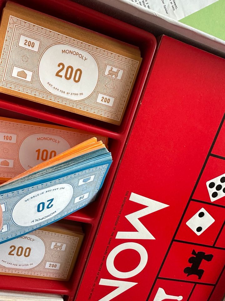Monopoly mit Deutsche Mark (DM) in Weinstadt
