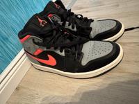 Jordan 1 Mid Pink/Grey – Größe 40 – kaum getragen Niedersachsen - Buxtehude Vorschau