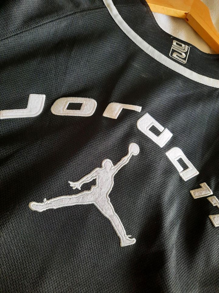 Jordan Jersey Shirt L in Berlin