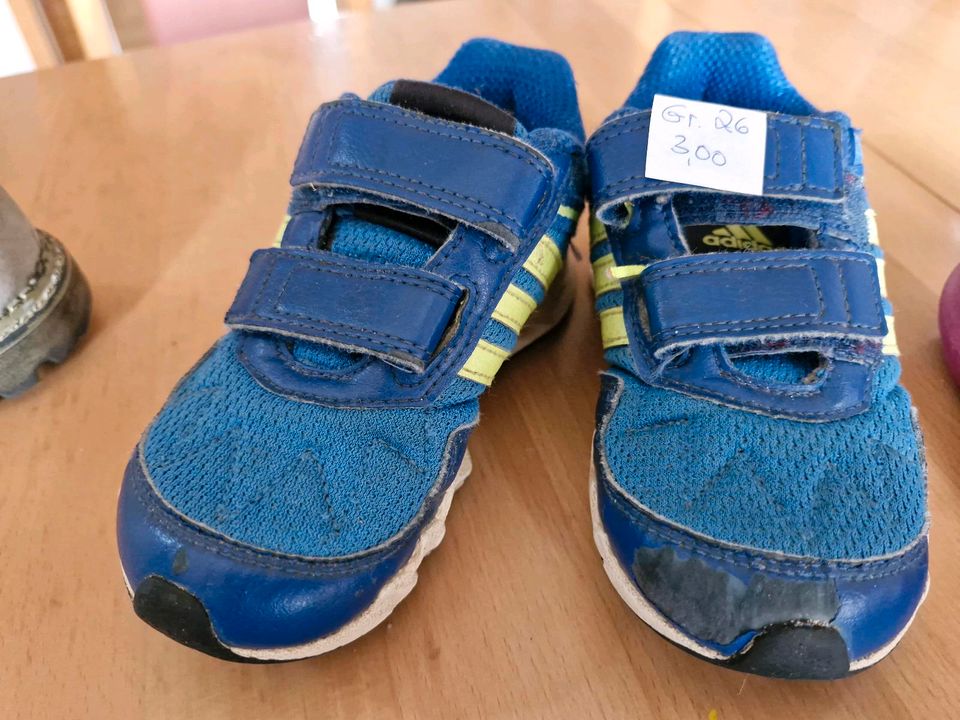 Kinderschuhe, Turnschuhe, Hausschuhe, Crocs, Sandalen 21,23,24,26 in Ehingen Mittelfr