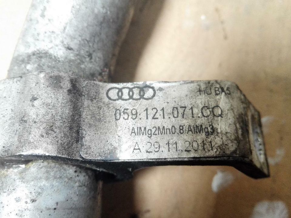 AUDI A6 4G A4 8K A5 8T Kühlmittel-Rohr Wasserrohr 059121071-CQ in Unna