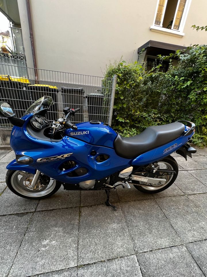 Suzuki GSX 600 F AJ in Bielefeld