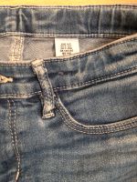 Jeans, H&M, Größe 140, skinny fit, verstellbarer Bund München - Au-Haidhausen Vorschau
