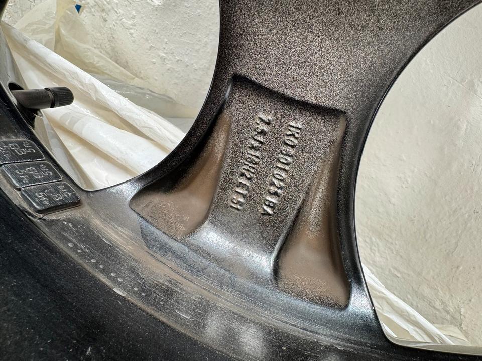 18“ Detroit felgen wie neu mit reifen! Über 300kmh zugelassen! in Aurich