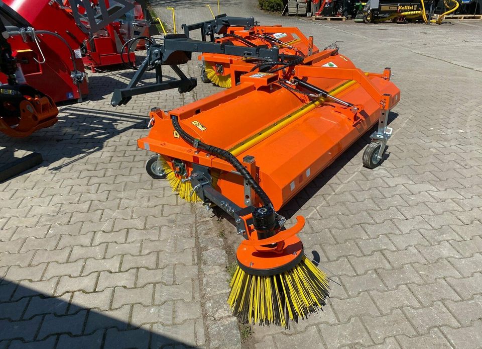 120-240cm Kehrmaschine Kehrbesen Frontlader Traktor Lader NEU in Berg bei Neumarkt i.d.Opf.