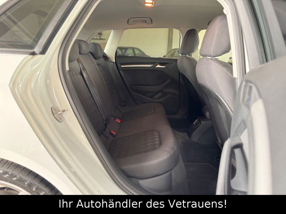 Audi A3 Sportback attraction-NAVI-SHZ-Klimaautomatik- in Oelde