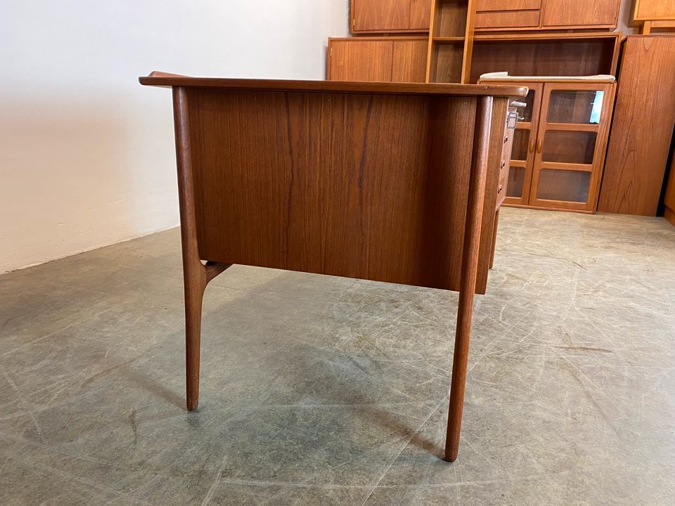 Svend Aage Madsen Schreibtisch teak Midcentury Hp Hansen in Berlin