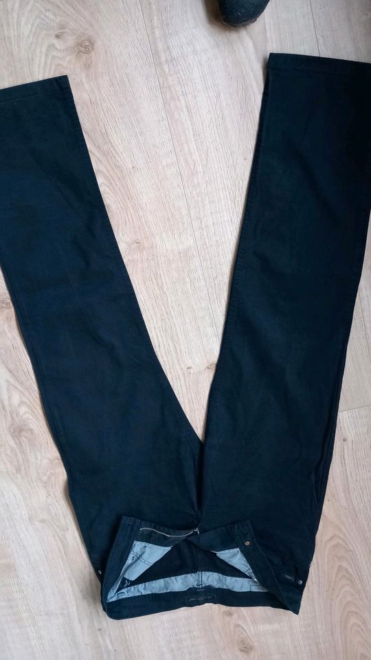 Jeans Brax schwarz neuwertig 1mal getragen Brax W34 L34 Hose Herr in Salzgitter