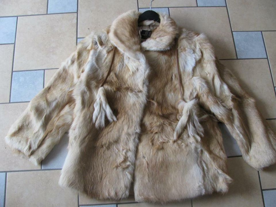 Echt Pelzjacke Gr. 46 in Perl