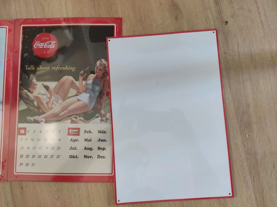 Kalender Coca Cola Motive Blechschild in Leonberg