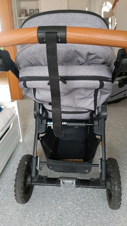 Emmaljunga Kinderwagen NXT 90f Outdoor Grey neuwertig in Edewecht