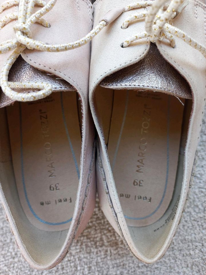 Lederschuhe, Gr. 39, NEU, beige/gold in Ratzeburg