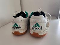 Adidas Hallenschuhe Sportschuhe Court stabil Nordrhein-Westfalen - Wülfrath Vorschau