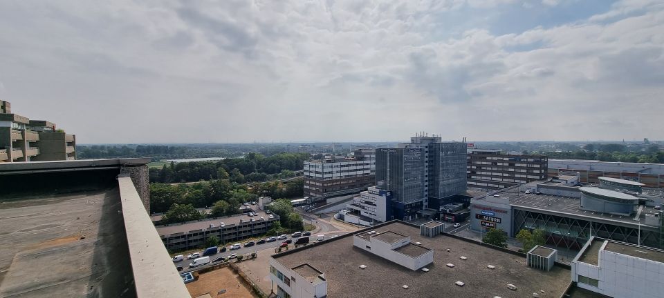 Penthouse mit wundervollen Blick auf Düsseldorf Hafen, jedoch in "Neuss"!! in Düsseldorf