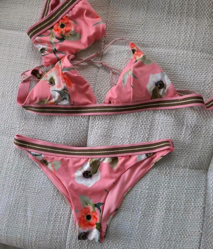 5 x Bikini 's Buffalo u. a. Je 12 Euro in Lüneburg