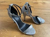 ONLY Highheels / Riemchensandalen in silber, Gr. 39 Schleswig-Holstein - Escheburg Vorschau