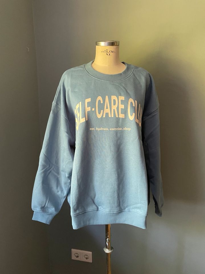 H&M Sweatshirt Oversize Gr. XL blau mit Aufdruck neu in Hamburg