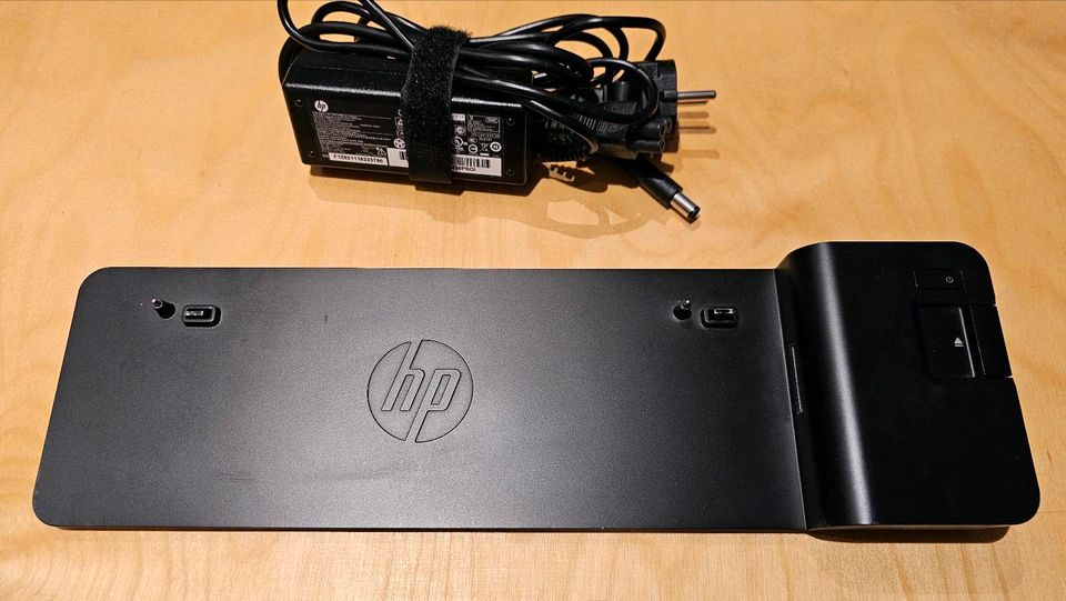 HP 2013 UltraSlim Docking Station inkl. Netzteil 65W in Lengede