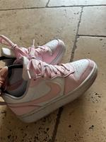 Nike Schuhe Damen # Größe 37.5 Berlin - Pankow Vorschau