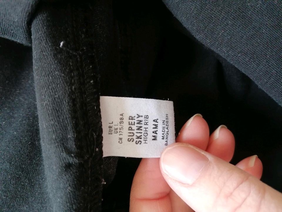 Umstandskleidung  kurz lange Hose von noppies und H&M Gr 30/ Gr L in Oerlinghausen